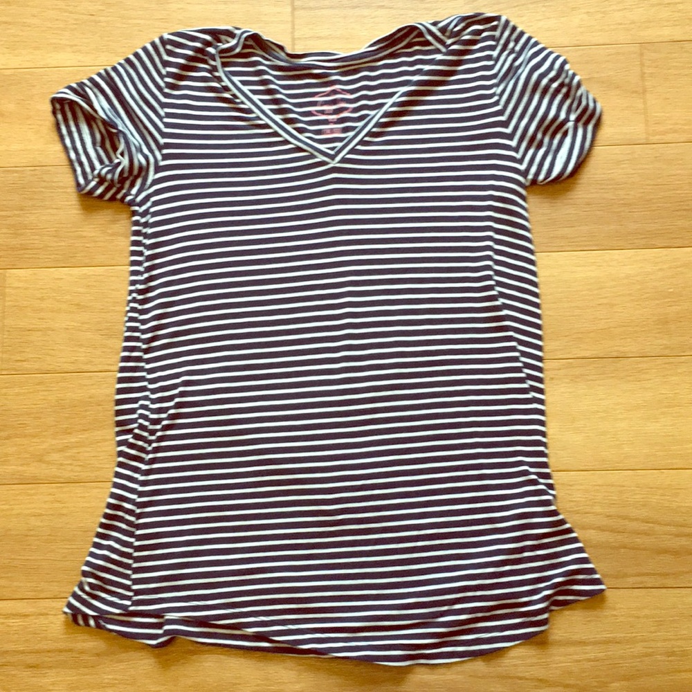 navy and white striped tee